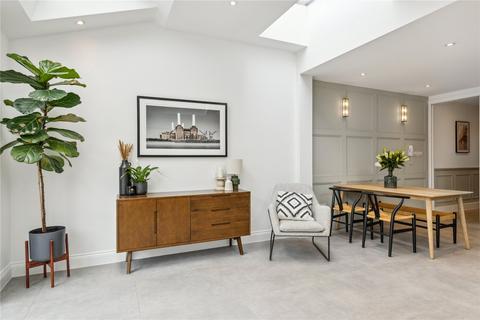 Flat A, 100 Ramsden Road, London, SW12 8RB