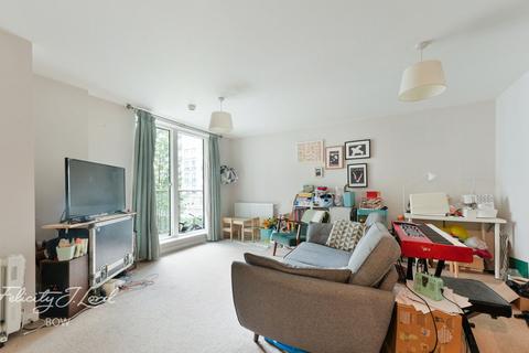 1 bedroom apartment for sale, Maestro Apartments, Violet Road, London, E3