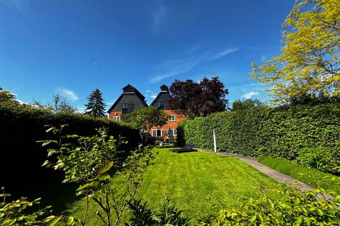 5 bedroom barn conversion for sale, Marden, Kent