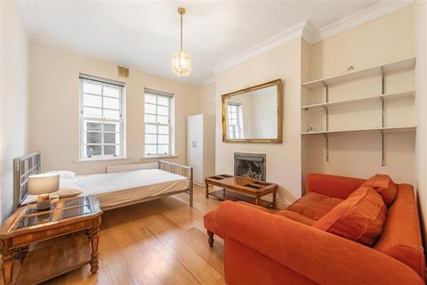 3 bedroom flat for sale, Gloucester Street, SW1V