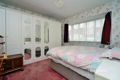 27 Donnington Road, Worcester Park, KT4 8EL