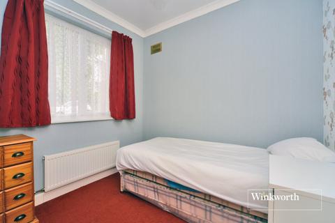 27 Donnington Road, Worcester Park, KT4 8EL