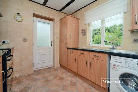 27 Donnington Road, Worcester Park, KT4 8EL