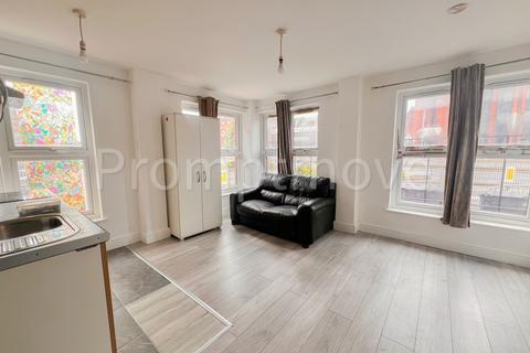 Studio to rent, King Street Luton LU1 2DP