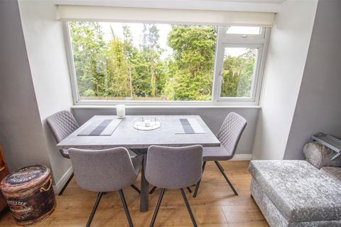 Flat 6, Yew Tree House, 258 Bills Lane, Shirley, Solihull, B90 2PP