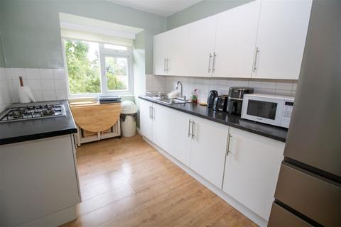 Flat 6, Yew Tree House, 258 Bills Lane, Shirley, Solihull, B90 2PP