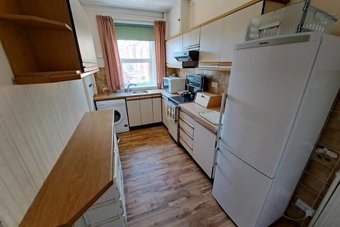 2 bedroom flat for sale, Hardwick Road, Lower Meads, Eastbourne BN21