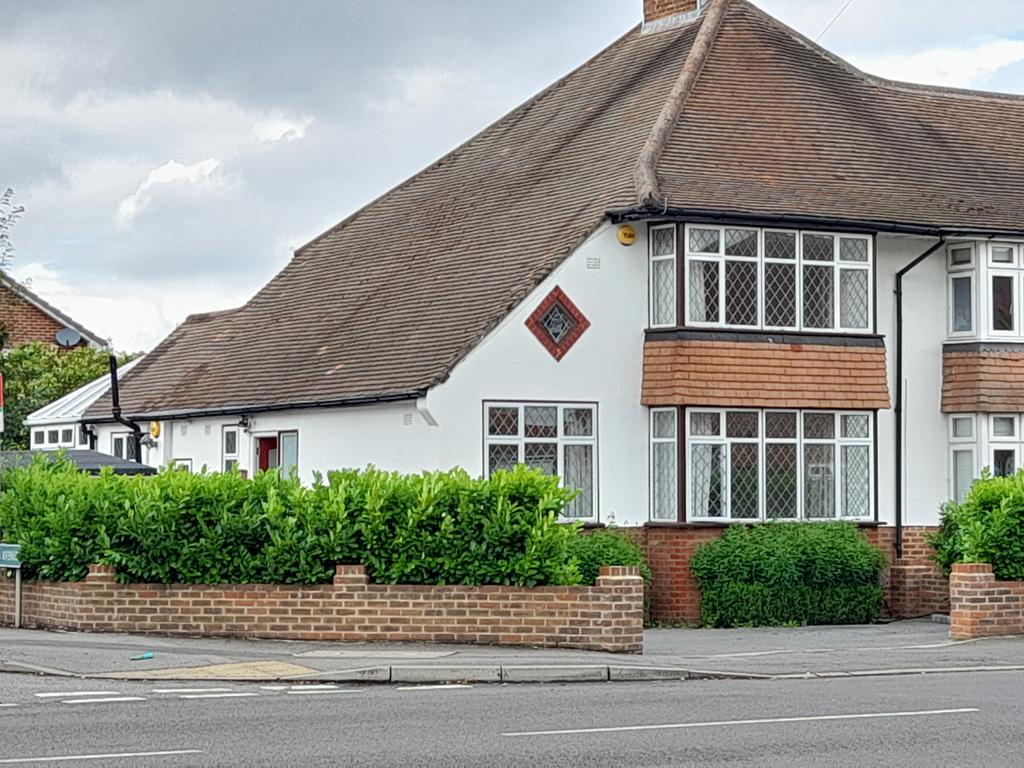 3 bedroom end terraced house in Bourne Vale, Haye