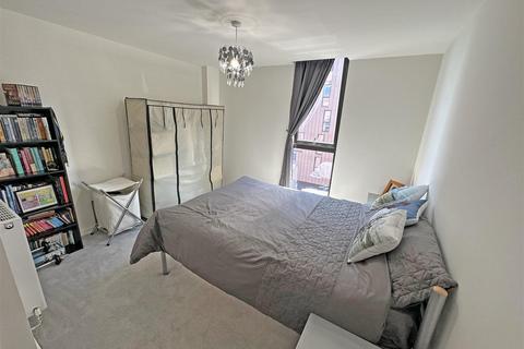 1 bedroom flat for sale, Smokehouse One Smiths Dock, Duke Street, North Shields, North Tyneside