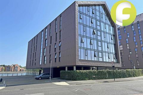 1 bedroom flat for sale, Smokehouse One Smiths Dock, Duke Street, North Shields, North Tyneside