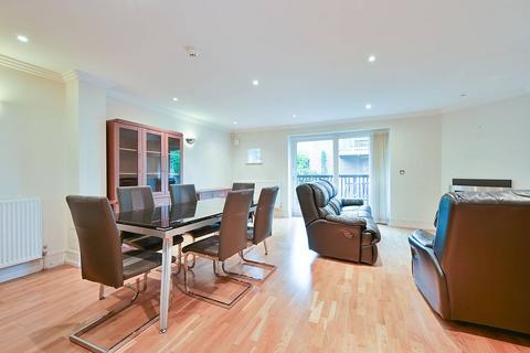 5 bedroom house to rent, Tallow Road, Brentford, TW8