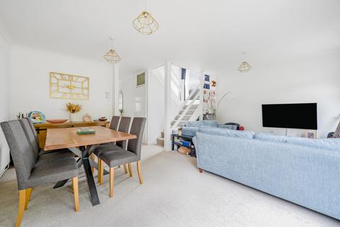 22 Lambourne Drive, Maidenhead, SL6 3HG