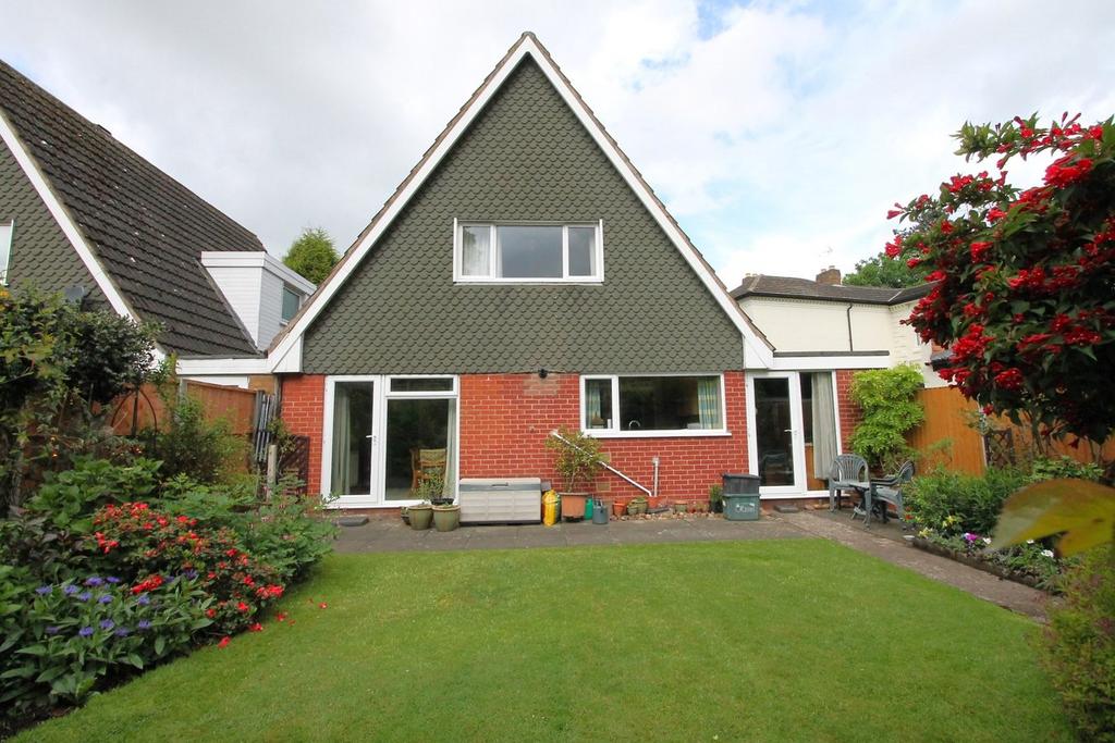 Comberton Road, Kidderminster, DY10 3 bed detached house for sale £