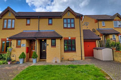3 bedroom semi-detached house to rent, Mountview, Basildon, SS16