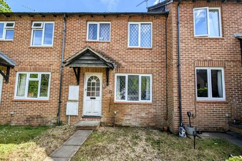 3 bedroom terraced house for sale, Grafton Close, Bordon GU35