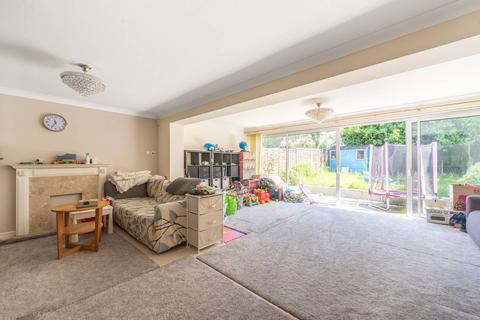 4 bedroom semi-detached house for sale, Darlands Drive, Barnet, EN5