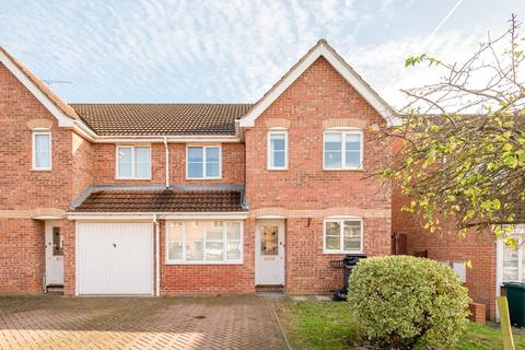 4 bedroom semi-detached house for sale, Darlands Drive, Barnet, EN5