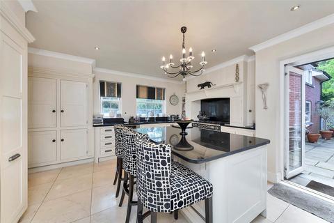 Guildens Lodge Catleys Walk, Sawston, Cambridge, CB22 3HR
