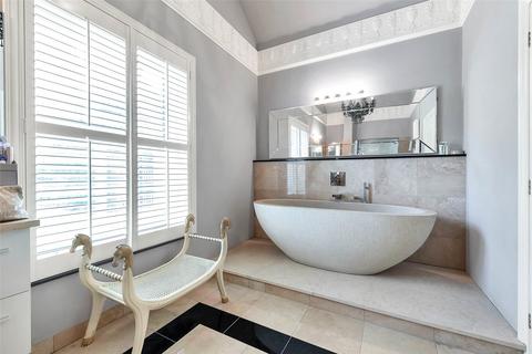 Guildens Lodge Catleys Walk, Sawston, Cambridge, CB22 3HR