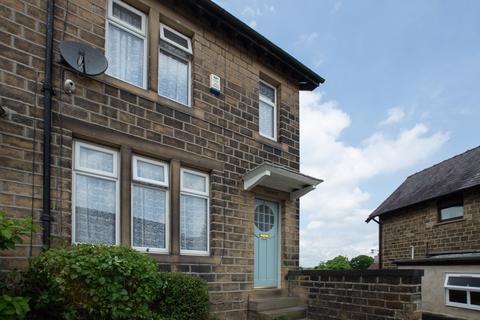 4 bedroom terraced house for sale, Woodside Road, Huddersfield HD4