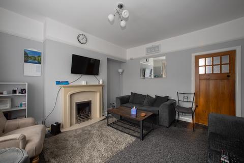 4 bedroom terraced house for sale, Woodside Road, Huddersfield HD4