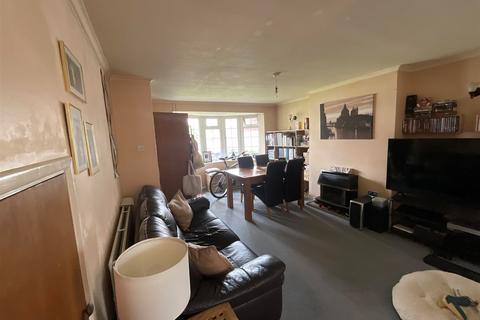 3 bedroom terraced house for sale, Lyndhurst Close, Crawley, West Sussex
