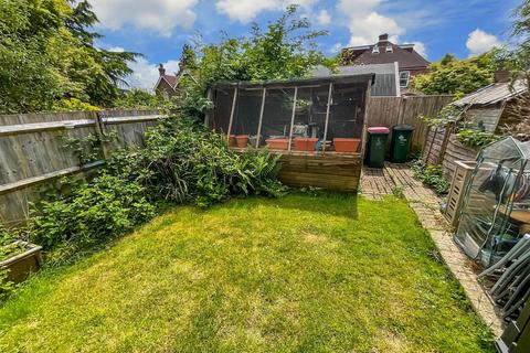 3 bedroom terraced house for sale, Lyndhurst Close, Crawley, West Sussex