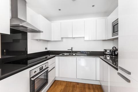2 bedroom flat to rent, Dowells Street London SE10