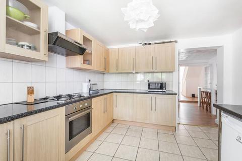 4 bedroom house to rent, Henniker Road, Stratford, London, E15