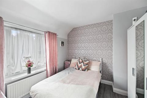 2 bedroom end of terrace house for sale, Ivyhouse Road, Essex
