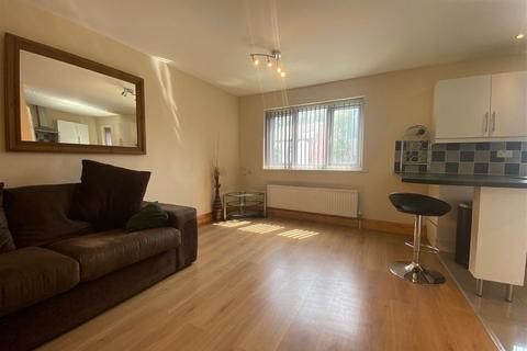 2 bedroom flat for sale, 44 Mellor Way, Chadderton, Oldham