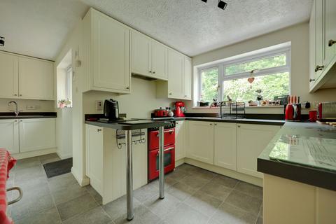 3 bedroom detached house for sale, Beale Street, Burgess Hill, RH15