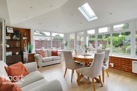 55 Pollards Green, Chelmsford, CM2 6UH