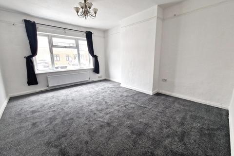 1 bedroom ground floor flat to rent, Shere Road, Gants Hill, IG2 6TQ