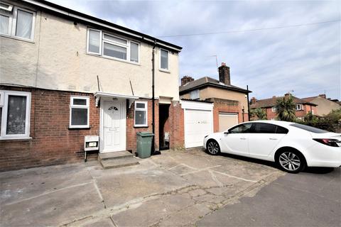 1 bedroom ground floor flat to rent, Shere Road, Gants Hill, IG2 6TQ
