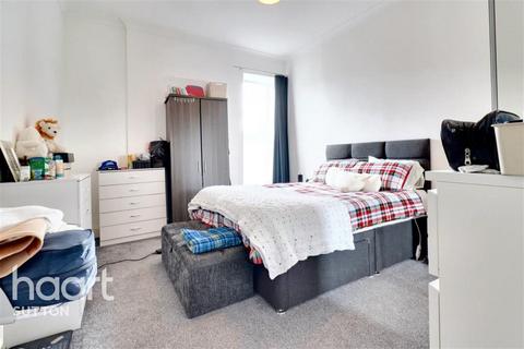 1 bedroom flat to rent, Woodside Road, Sutton