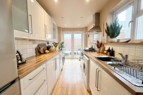 56 Cecil Road, Exeter, EX2 9AQ