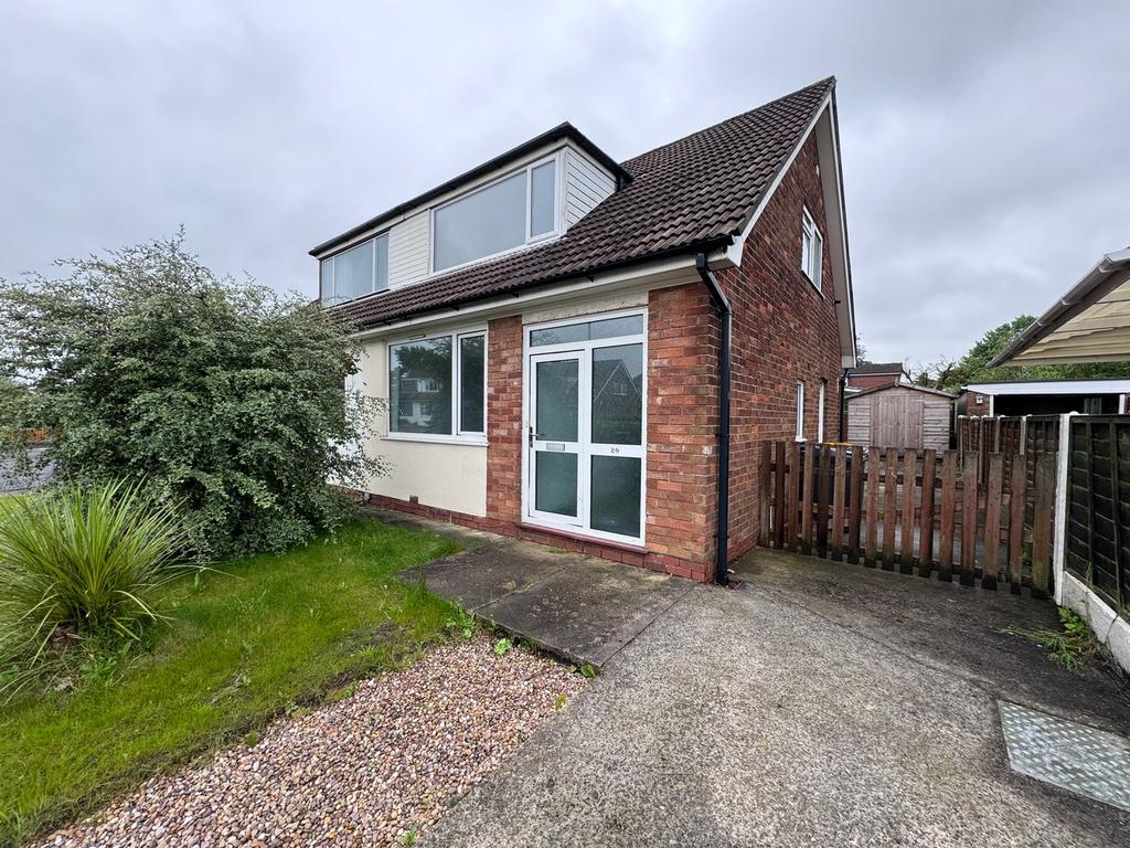 Landsmoor Drive, Preston, PR4 2 bed semidetached house for sale £195,000