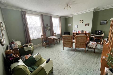 3 bedroom maisonette for sale, Flat 1, 149 Station Road, Herne Bay, Kent