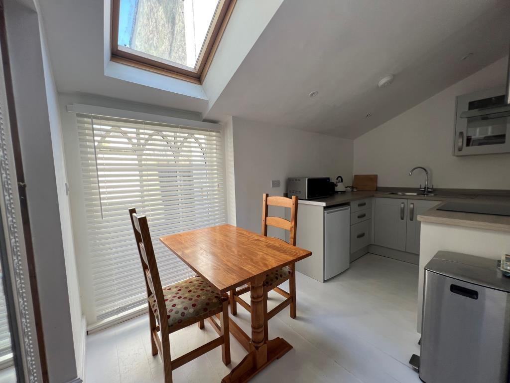 Trispen - ground floor apartment kitchen dining ro
