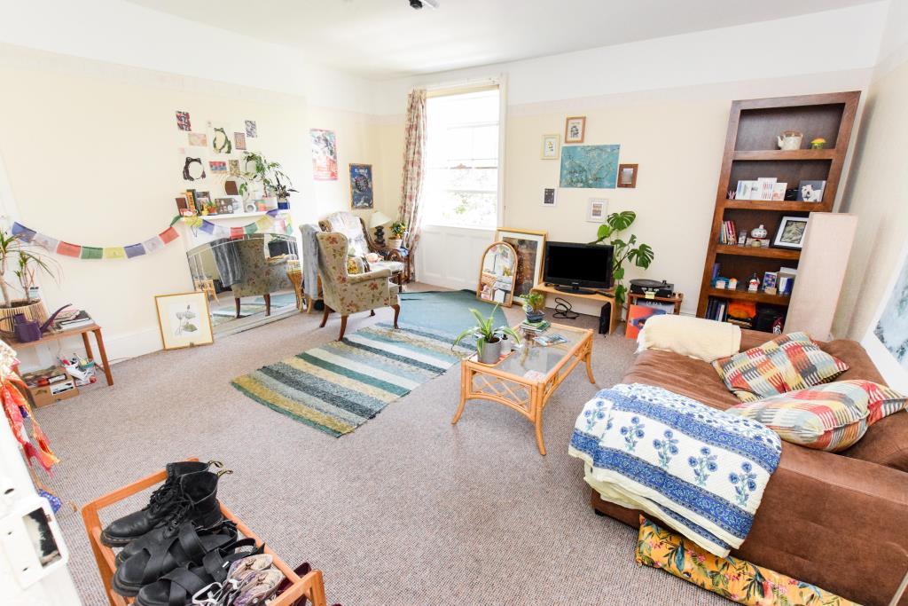 General view of living room flat 4