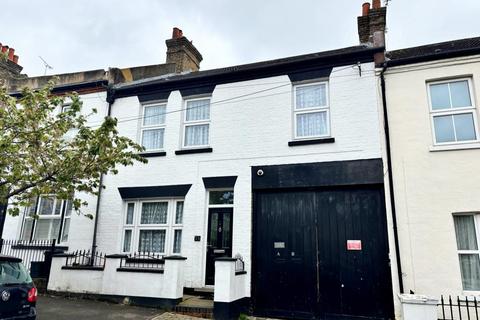 4 bedroom terraced house for sale, 11 Lewes Road, Bromley, Kent