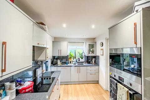 53 Darvel Down, Netherfield, Battle, TN33 9QE