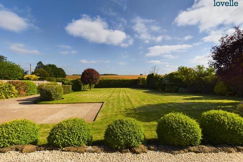 3 bedroom bungalow for sale, Magna Mile, Ludford, LN8