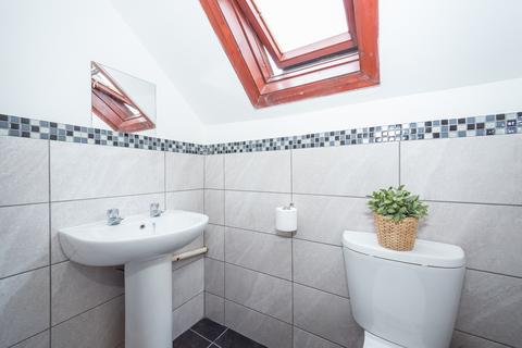 1 bedroom in a house share to rent, 183 Cardigan Road, Hyde Park, Leeds, LS6 1QL