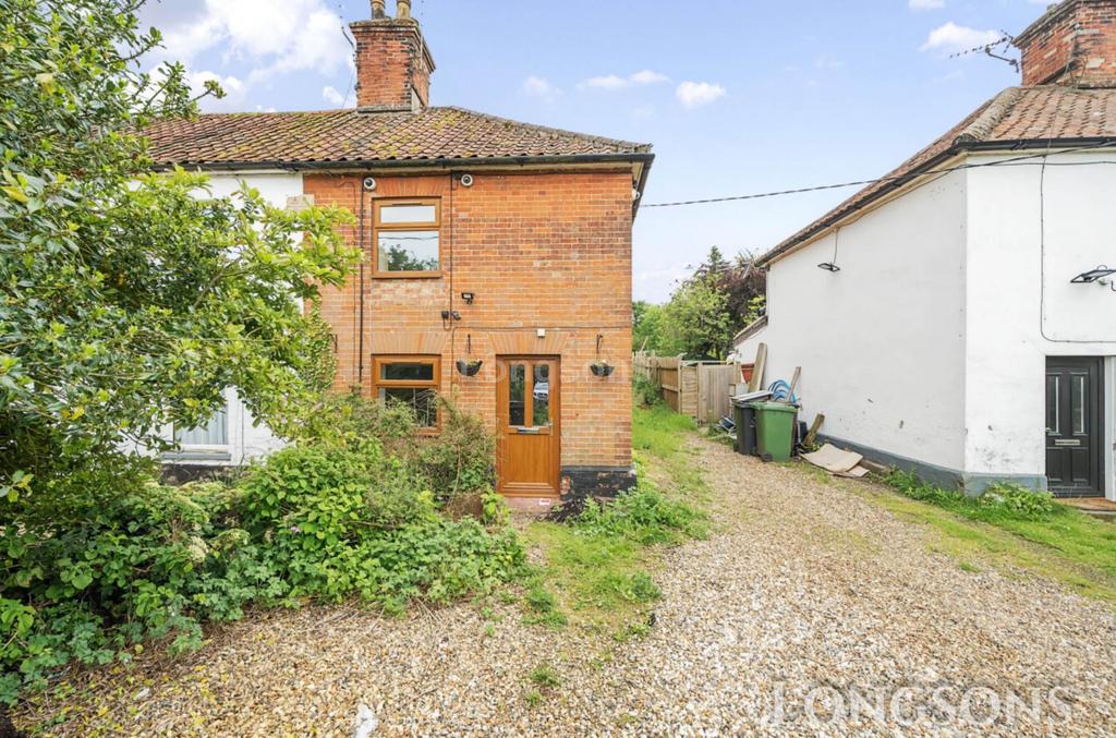 Brandon Road, Watton 2 bed semidetached house for sale £150,000