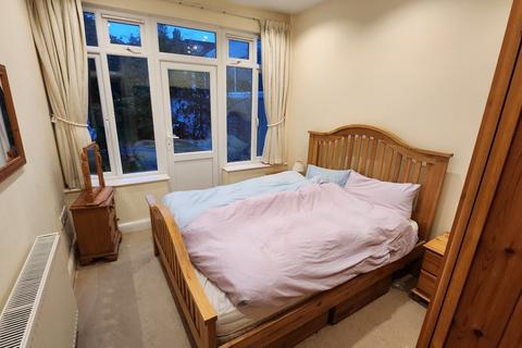 1 bedroom flat to rent, Highcroft Gardens, Golders Green, NW11