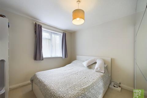 66 Oakengates, Bracknell, RG12 7QL