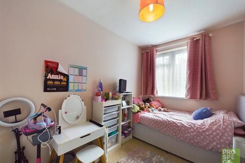 66 Oakengates, Bracknell, RG12 7QL