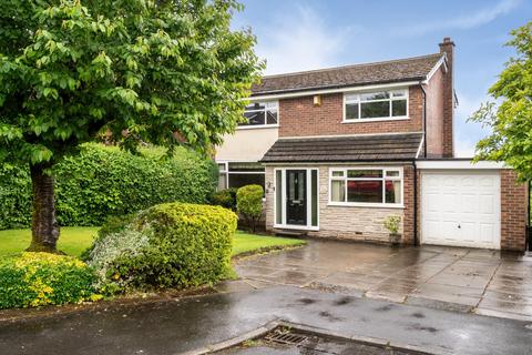 3 bedroom detached house for sale, Spacious 3-Bedroom House  - Broadway, Atherton, M46